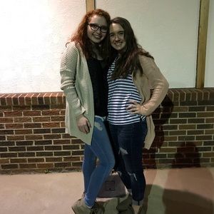 Meet your Posher, Lydia